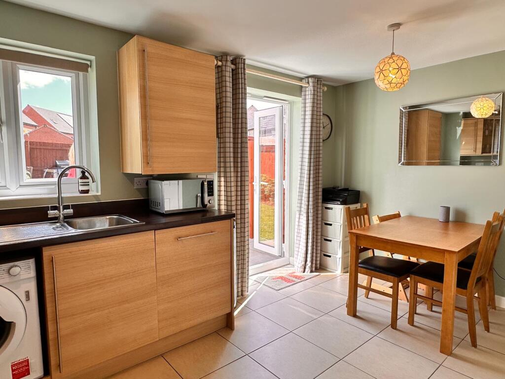 Kempton Drive, Barleythorpe photo 4