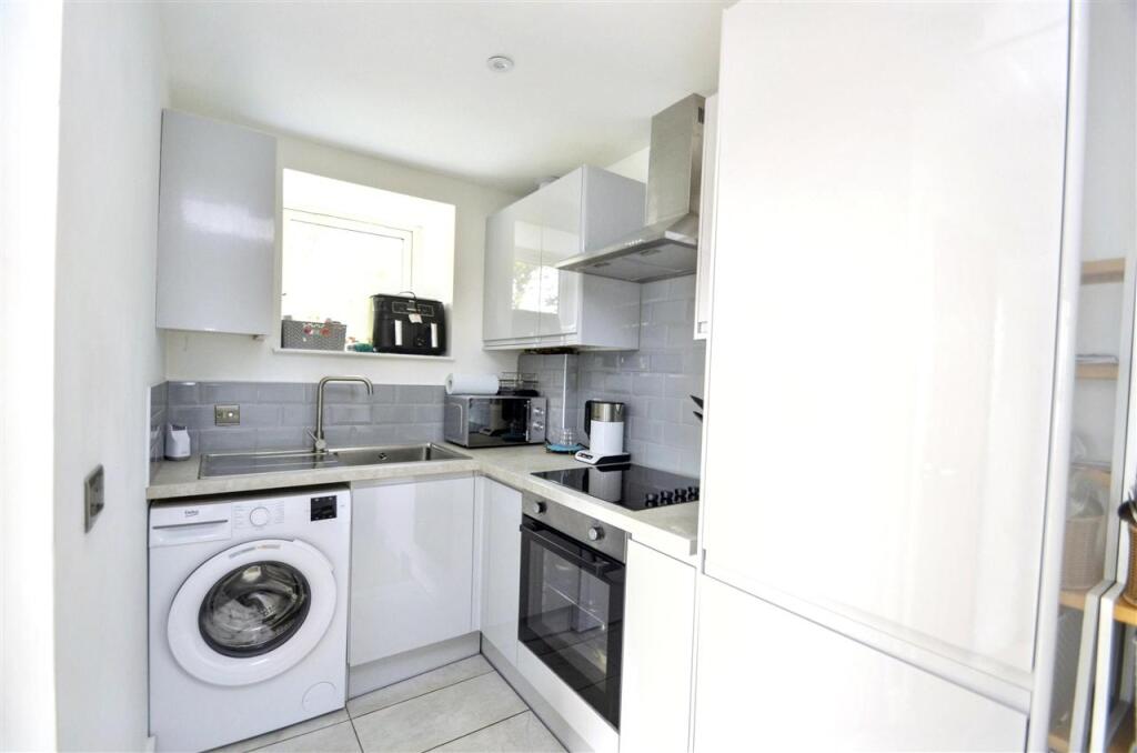 House in Penryn, Cornwall - View 4