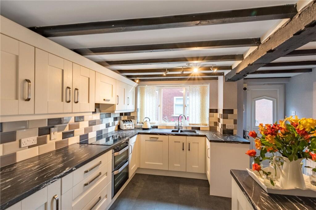 22 High Street, Claverley, WV5 photo 4