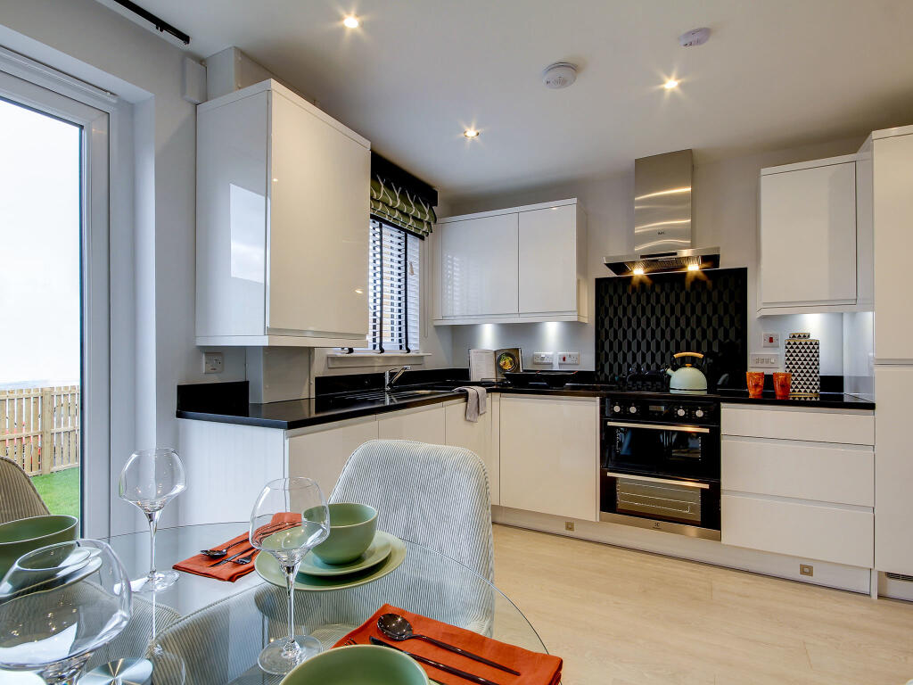 House in Gartcosh, North Lanarkshire - View 5