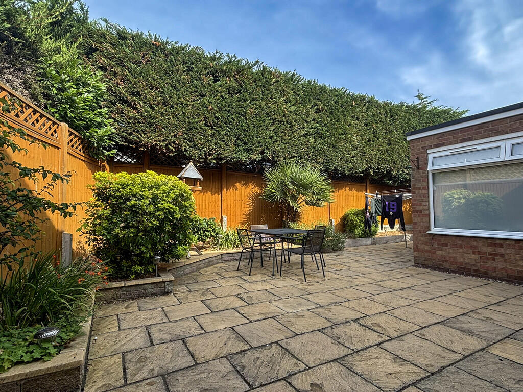 House in Cambridge, Trinity Hall Industrial Estate, Chesterton - More