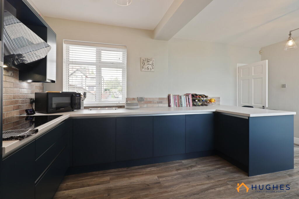 House in Sheffield, South Yorkshire - More