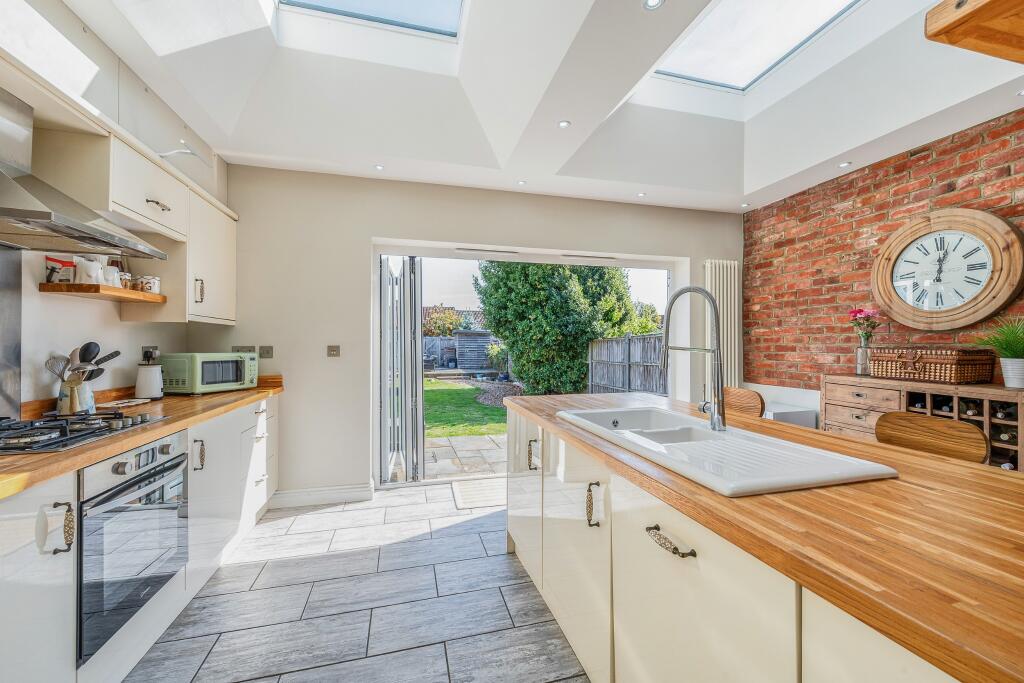 House in Portsmouth - View 3