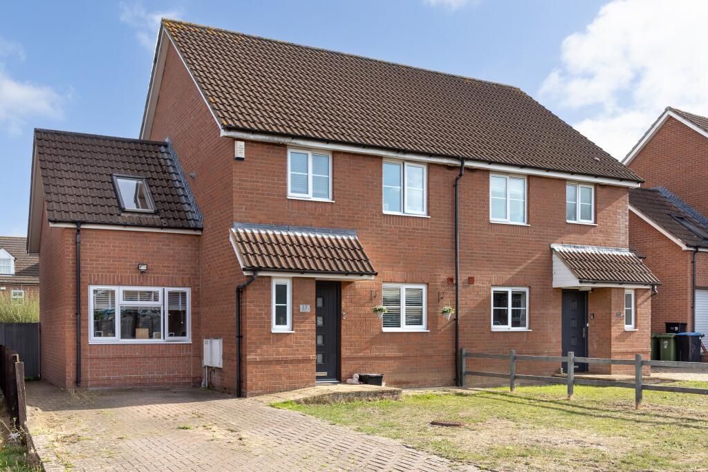 4-bed semi-detached on Ashleigh Grove, Trowbridge, £300,000