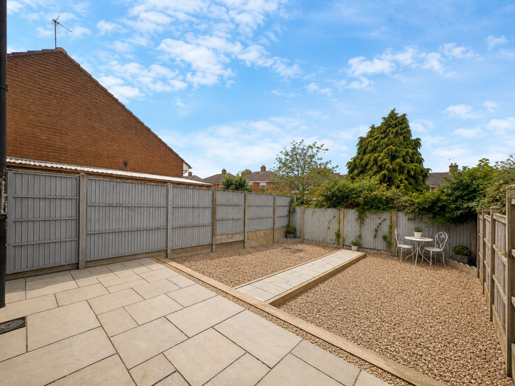 House in Mansfield, Forest Town - View 2