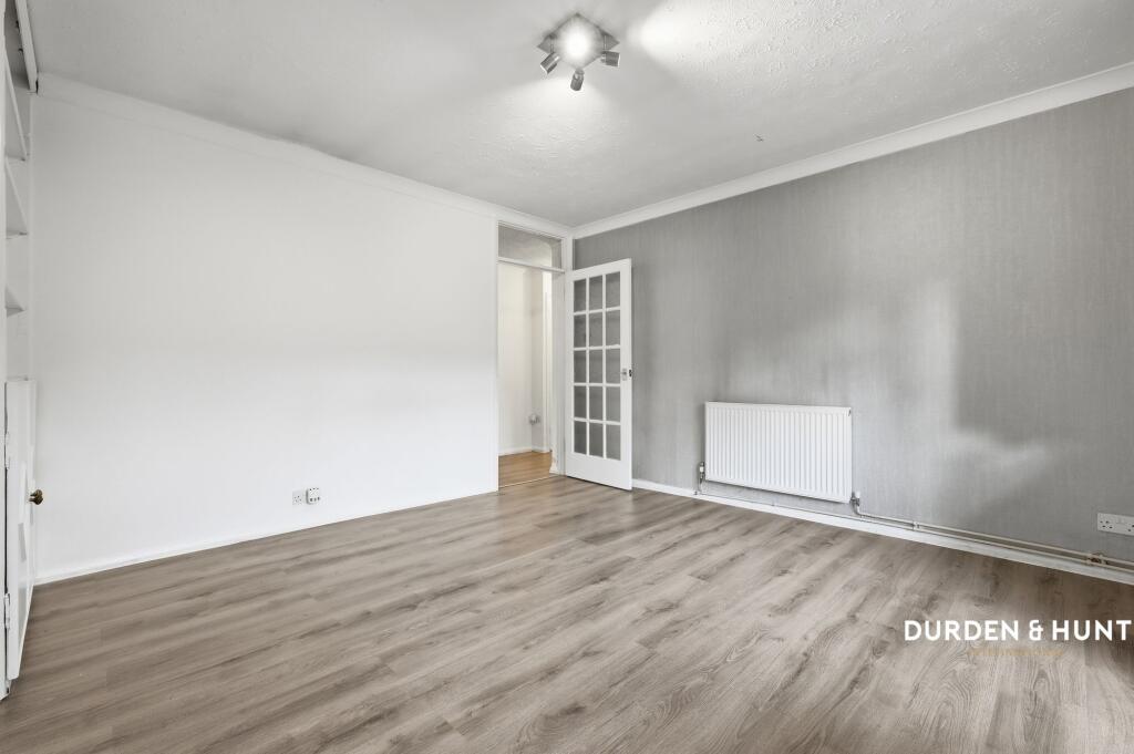 Fairfield Road, Woodford Green, IG8 photo 3