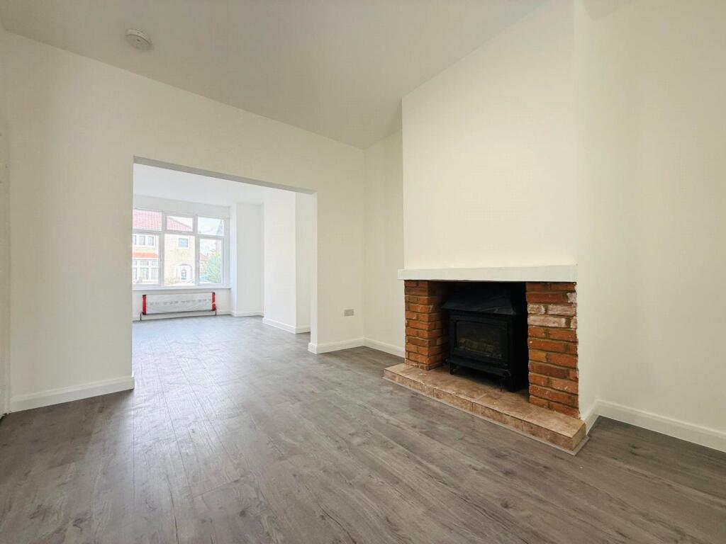 House in London - View 2