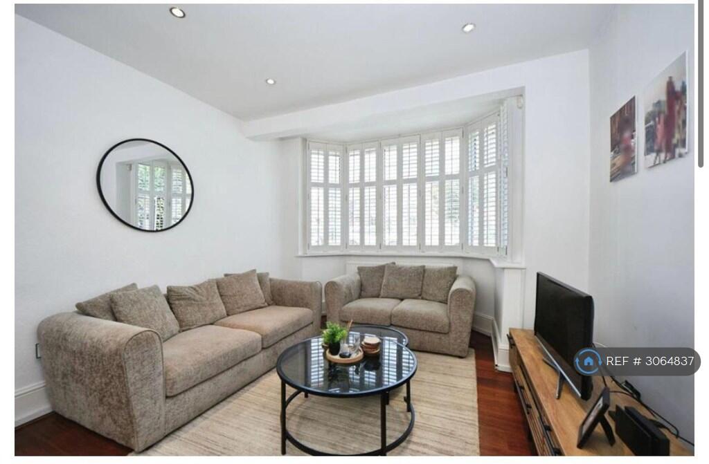House in London, Burnt Ash, Grove Park - View 4