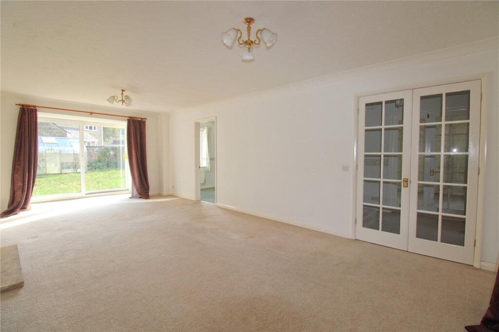 Hungerford Avenue, Trowbridge photo 3