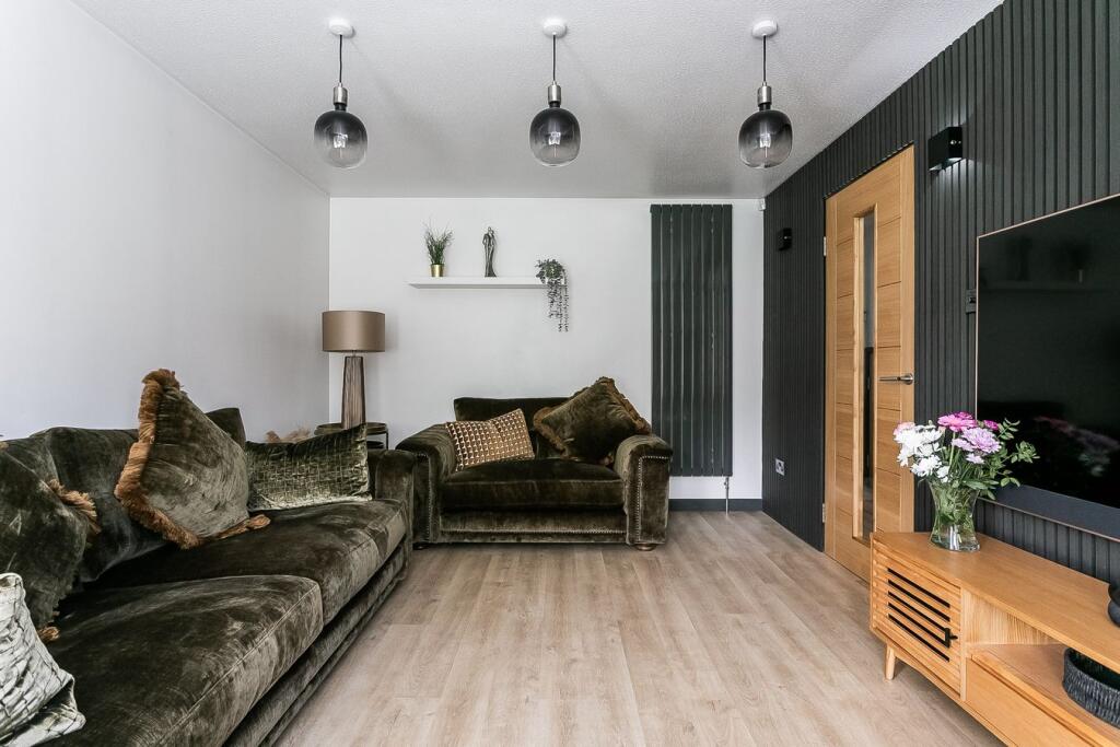 House in Edinburgh, Clovenstone, Wester Hailes - View 4