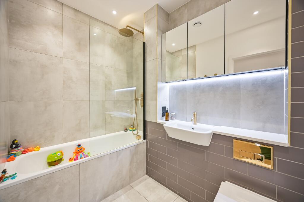 Apartment in London, Haringey Heartlands, Hornsey - More