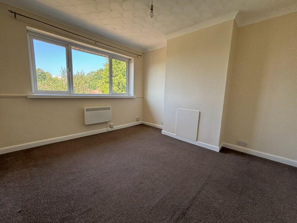 Apartment in Southampton, Midanbury - View 5