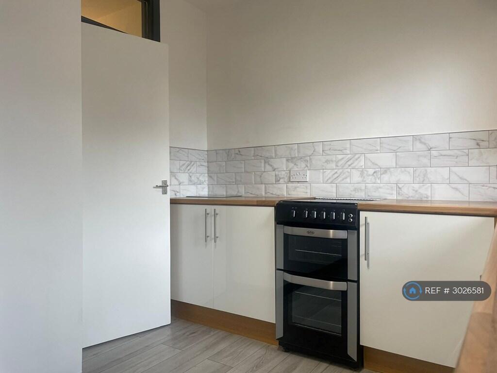Apartment in Glasgow - View 5