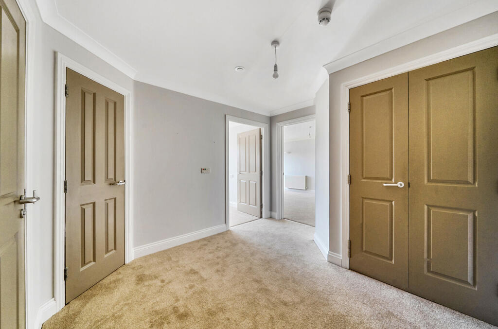 Apartment in Swindon - View 3