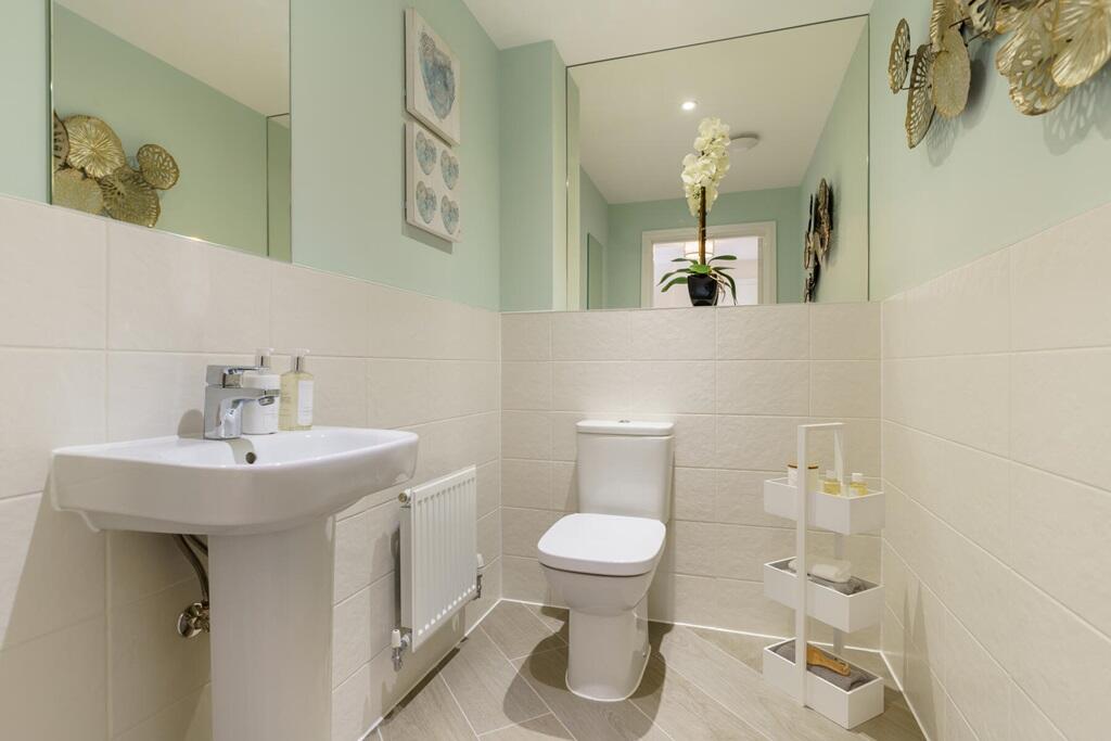 Bramcote Grange, Wentworth Drive, Nuneaton, Warwickshire, CV11 6NX photo 3