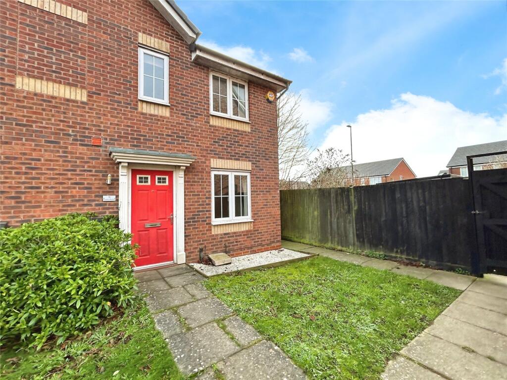 3-bed terraced on Coopers Meadow, Keresley End, Coventry, Warwickshire, CV7, £200,000