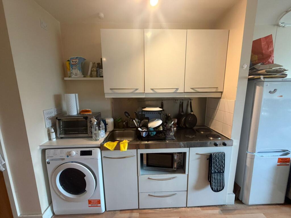 Studio flat for rent
