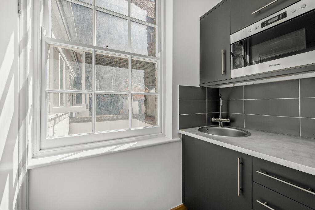 kitchen 3.jpg