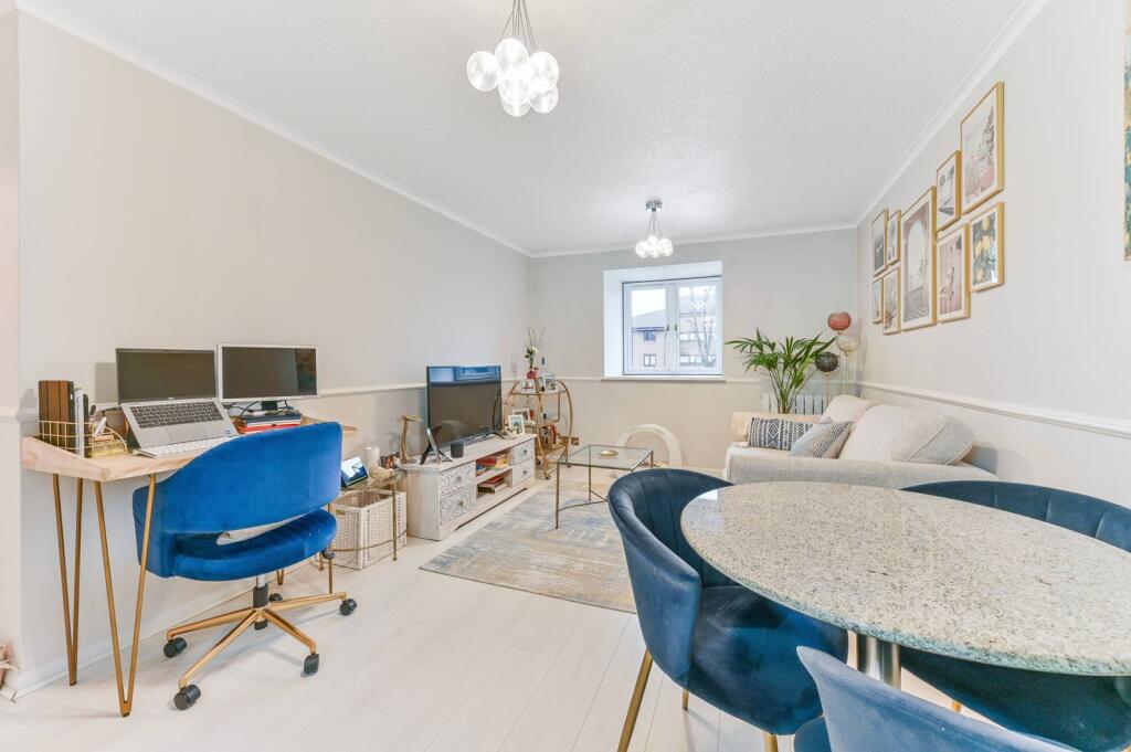 Main image of property: Selhurst Road, South Norwood, London, SE25
