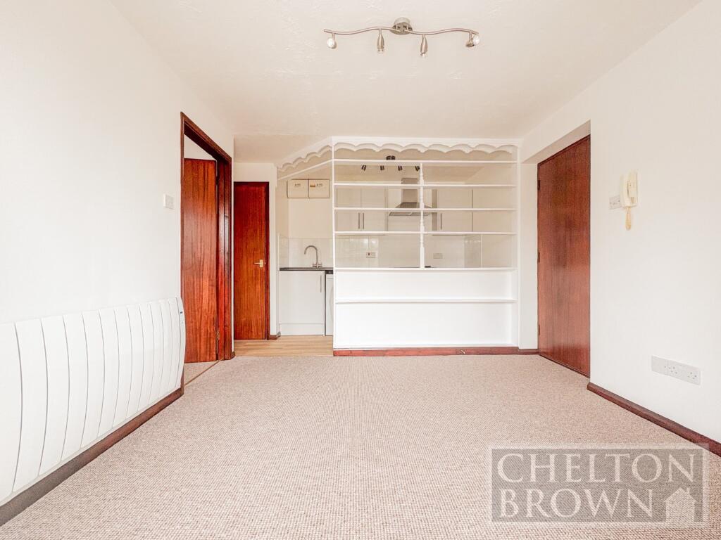 Apartment in Long Buckby, West Northamptonshire - View 4
