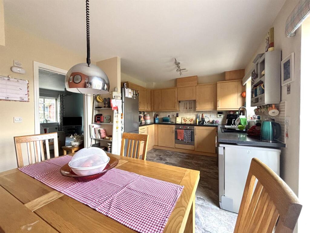 House in Salisbury - View 4