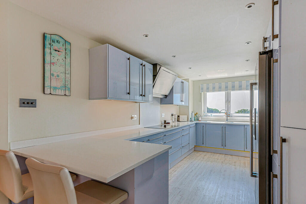 Chine Crescent Road, Bournemouth photo 5