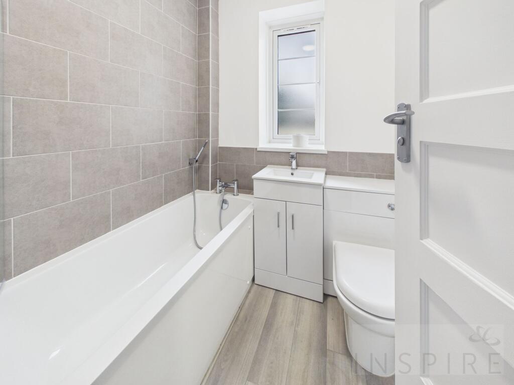 Apartment in Horsham, West Sussex - View 2