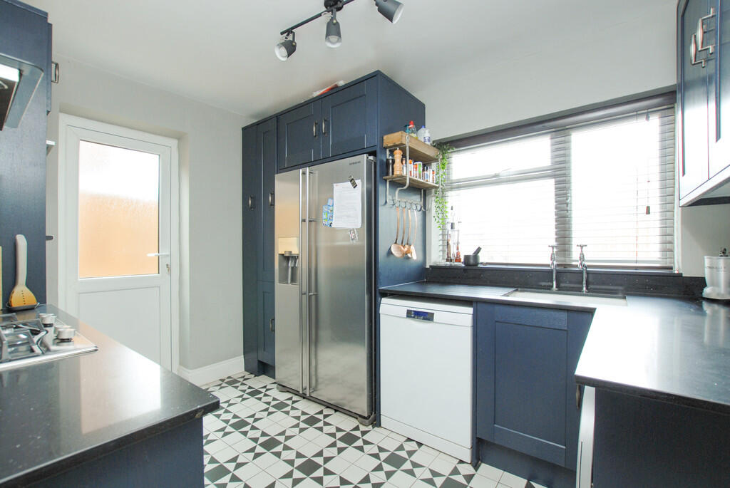 Apartment in Harrow - View 3