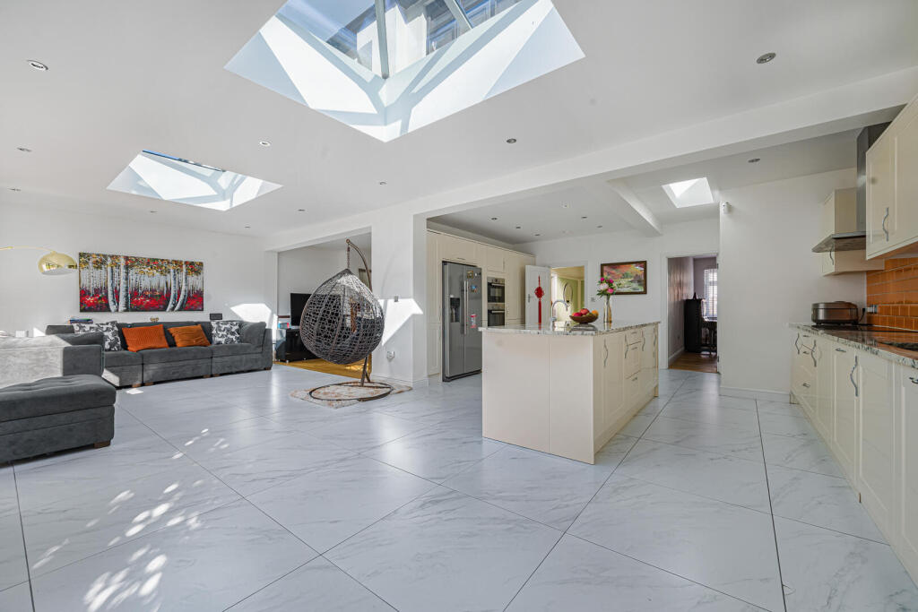 Rafford Way, Bromley, Kent photo 2
