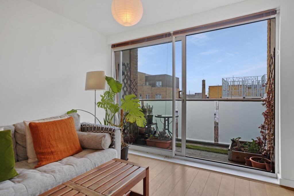 Apartment in London - View 3
