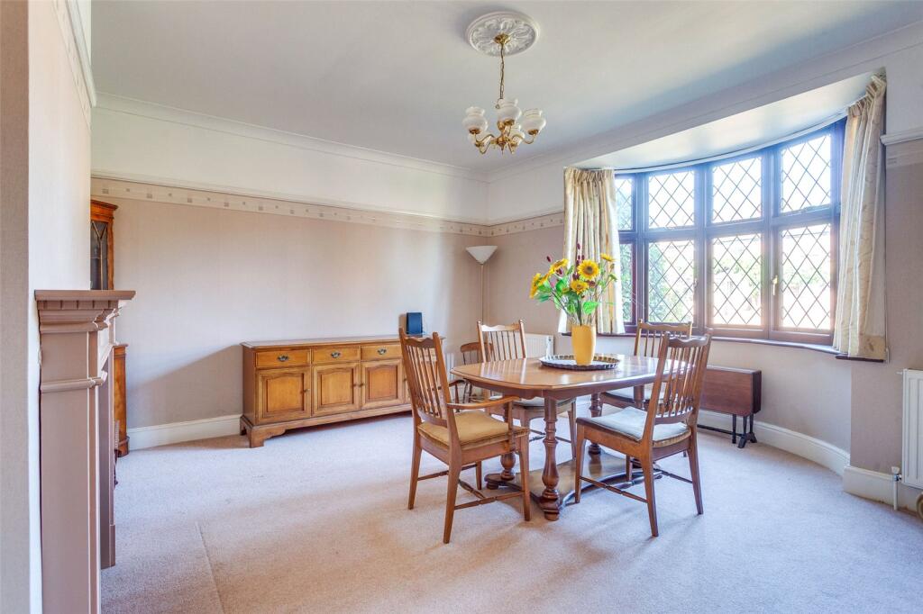 House in Slough, Windsor and Maidenhead - More