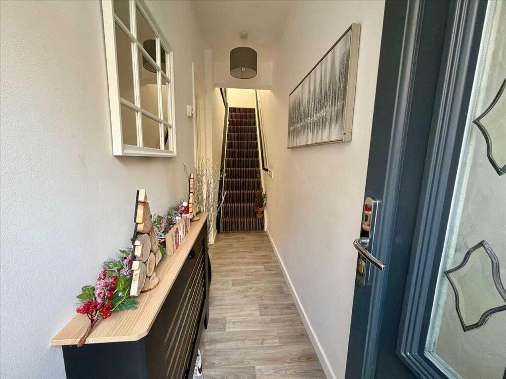 House in Clydach Vale, Cwm Clydach - View 3