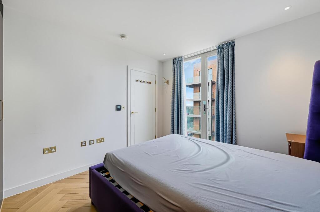 Apartment in London - More