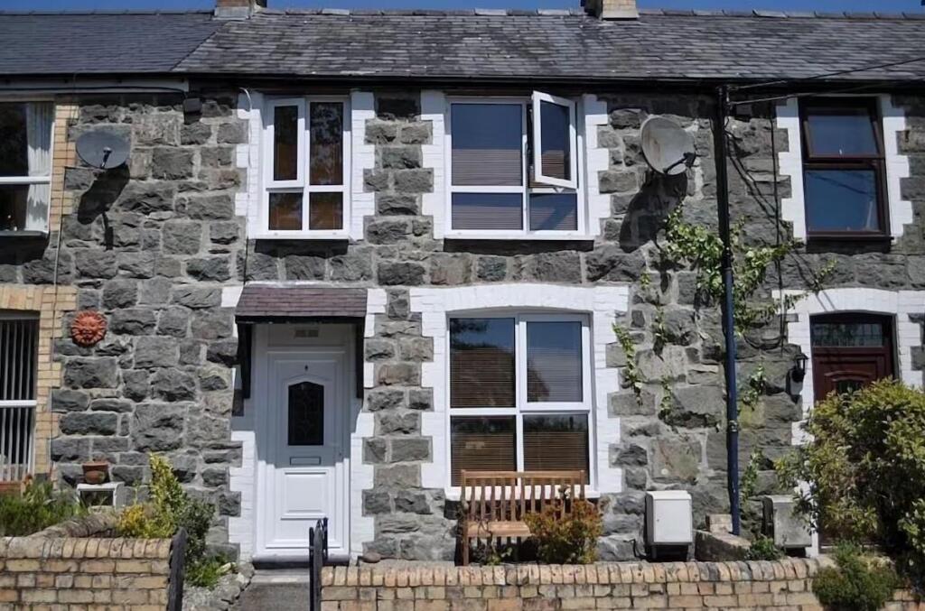 Main image of property: Arvonia Terrace, Criccieth