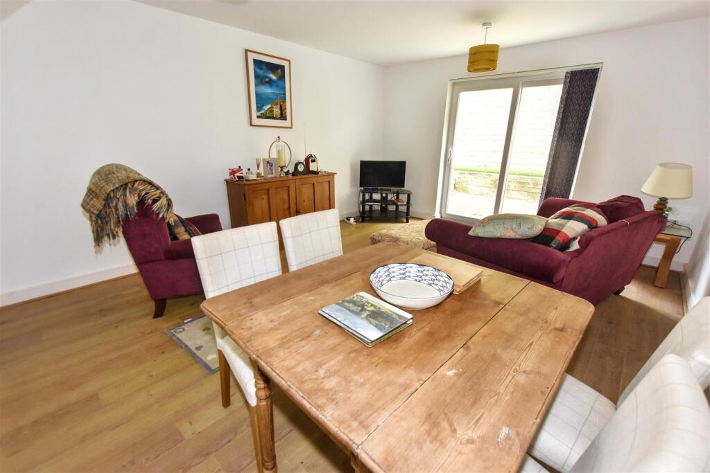 Homefield Park, Portreath, Redruth photo 3