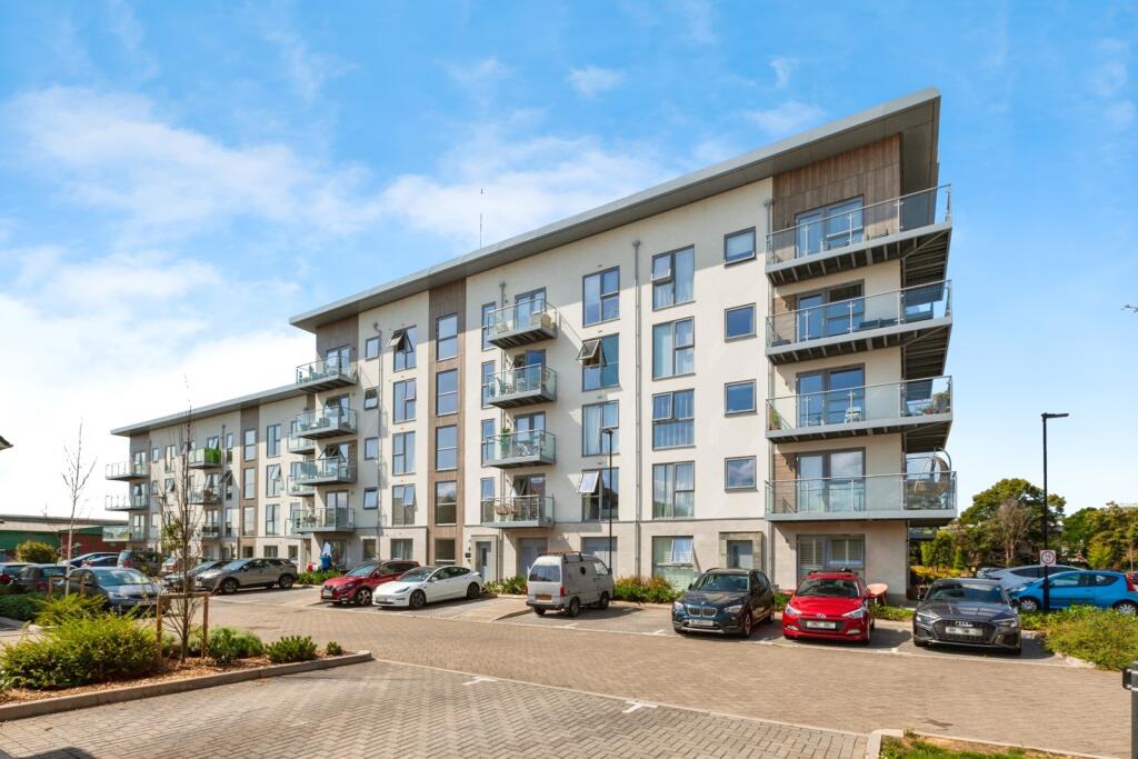 Main image of property: Kingston Close, Maidenhead, Berkshire, SL6