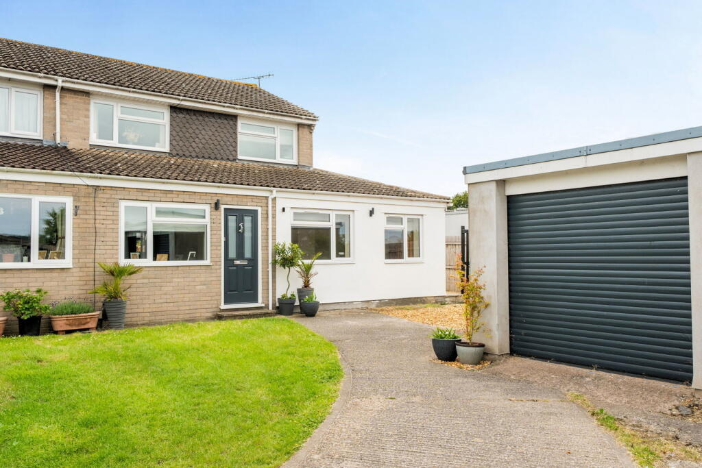 Main image of property: The Maples - Generous family living with annexe flexibility, sunny gardens and excellent parking