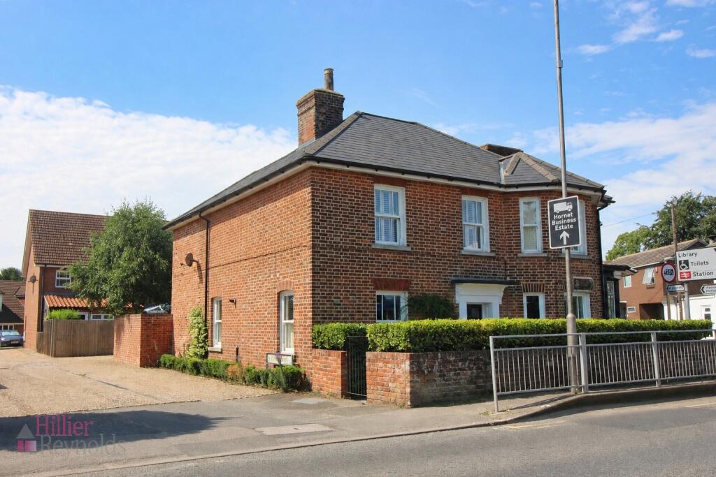4-bed detached on Maidstone Road, Borough Green, £849,950