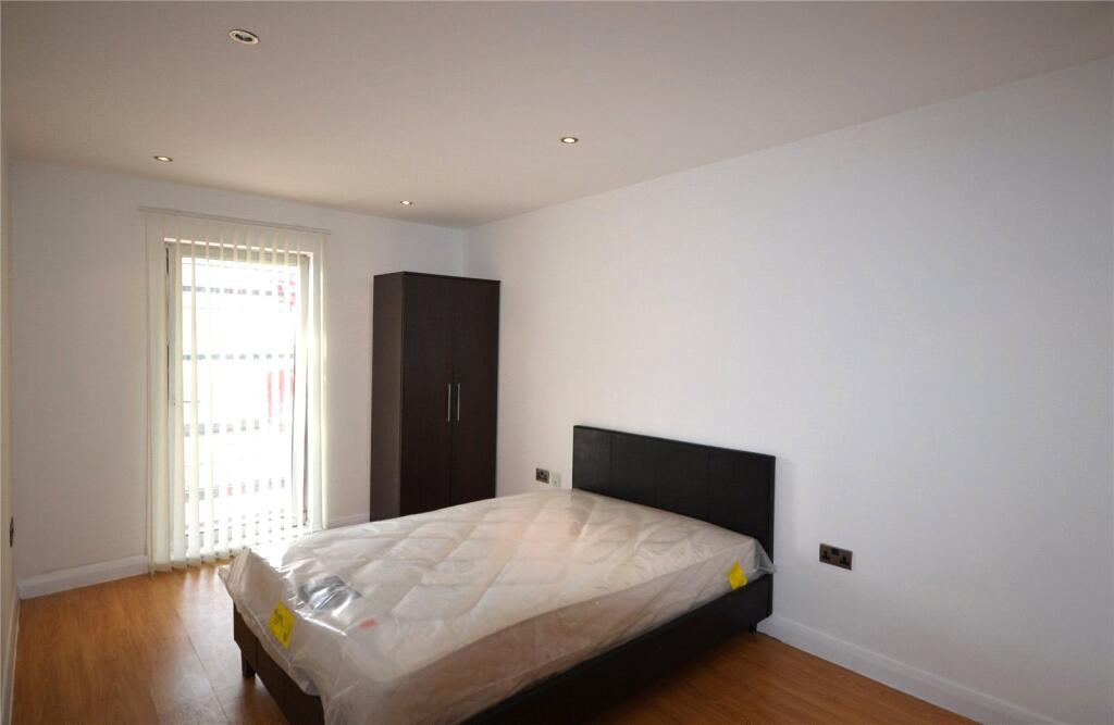Apartment in Manchester - More
