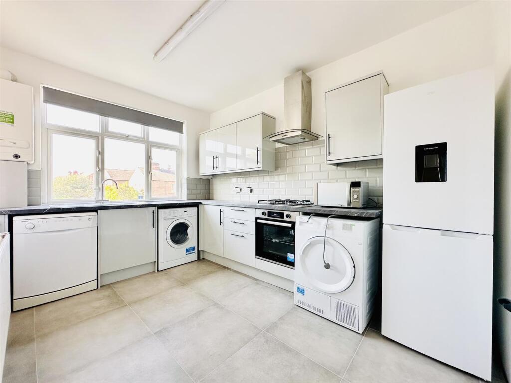 Main image of property: High Road, Nottingham