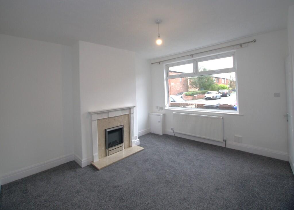 York Road, Denton, M34 3HH **FREEHOLD** photo 3