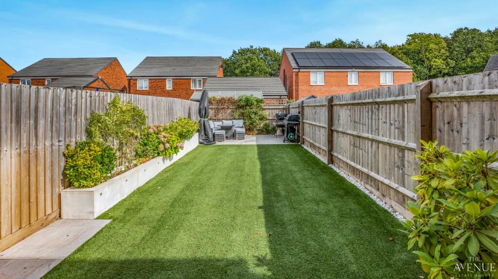 House in Cannock Chase, Norton Canes - More