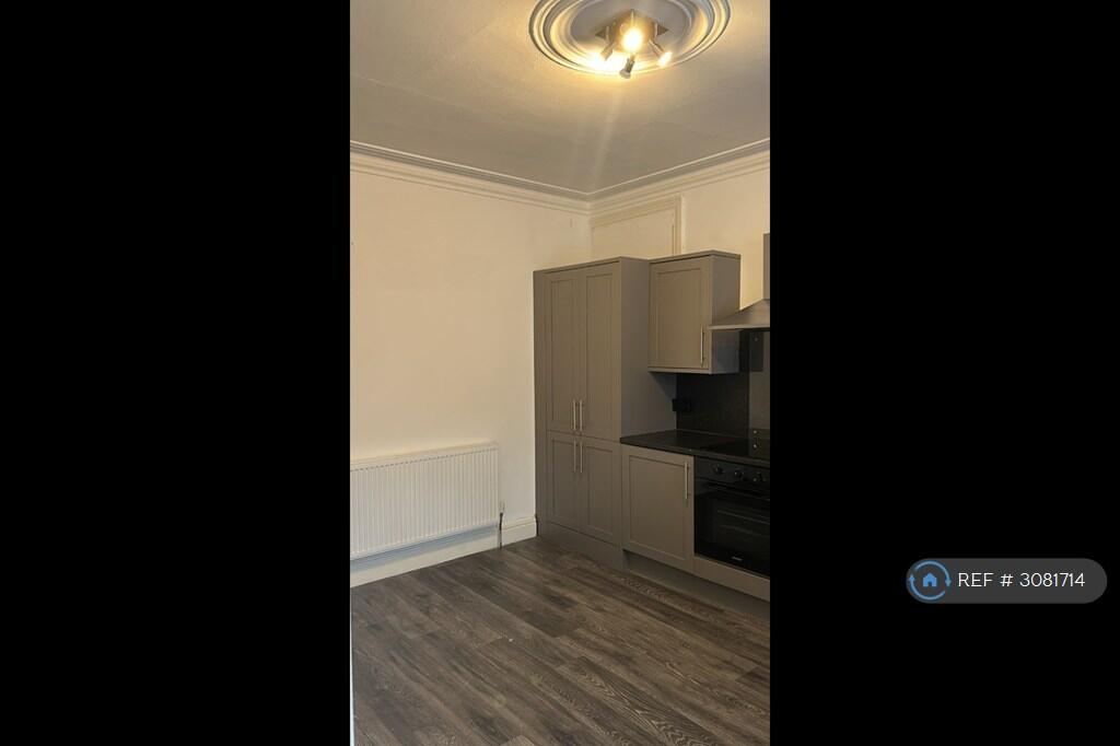 House in Leeds - View 4