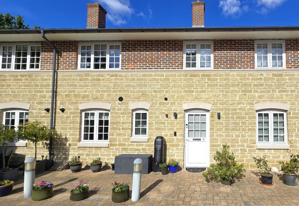 3-bed other on Mote Park, Maidstone, Kent, ME15, £575,000