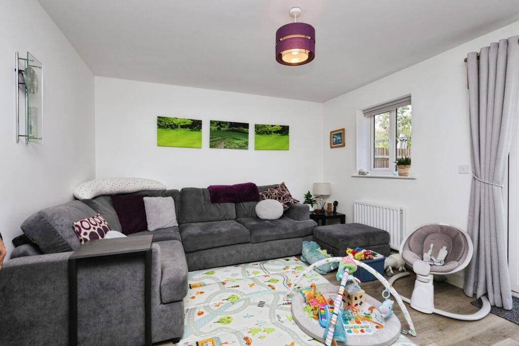 House in Brighton - View 2