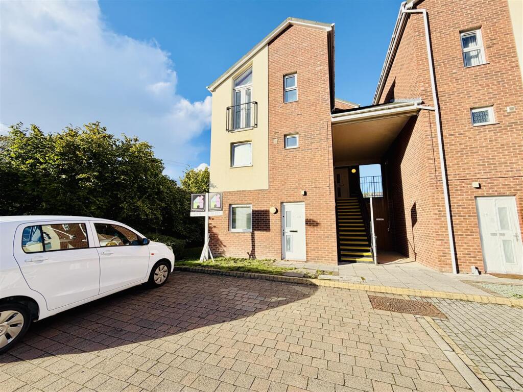 Main image of property: Clog Mill Gardens, Selby