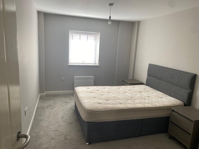 Apartment in Stoke-on-Trent - View 5