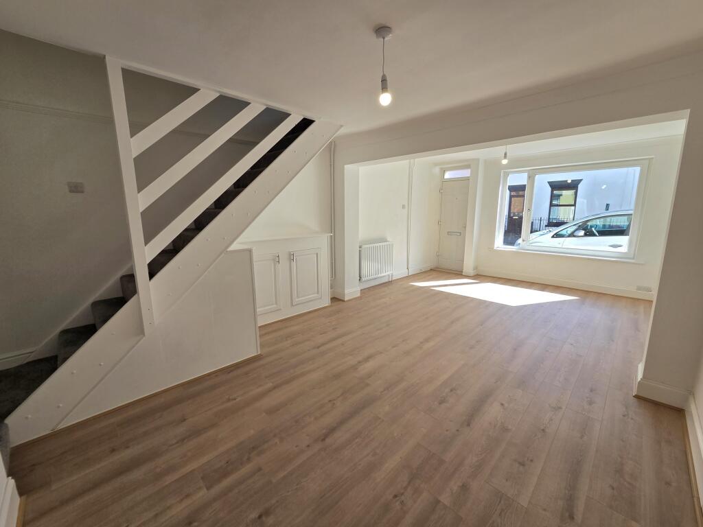 House in Gosport, Hampshire - View 5