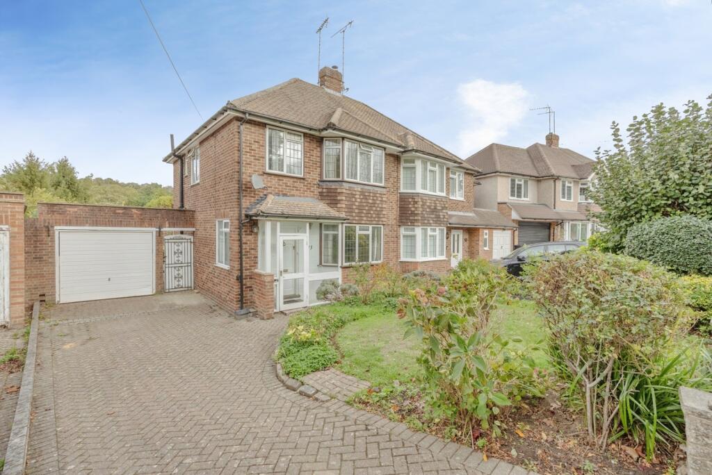 3-bed semi-detached on Chestnut Grove, SOUTH CROYDON, Surrey, CR2, £550,000
