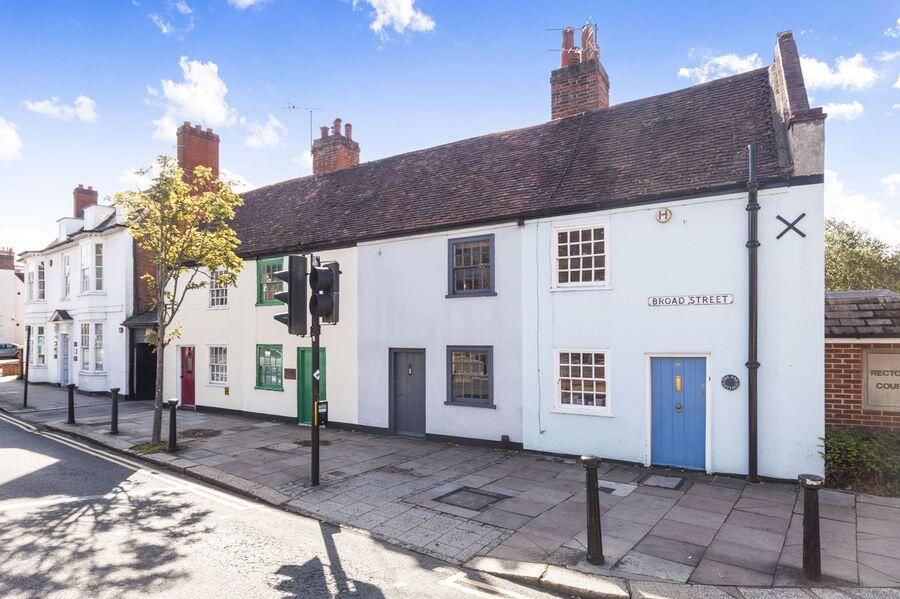 Main image of property: Broad Street, Wokingham, RG40